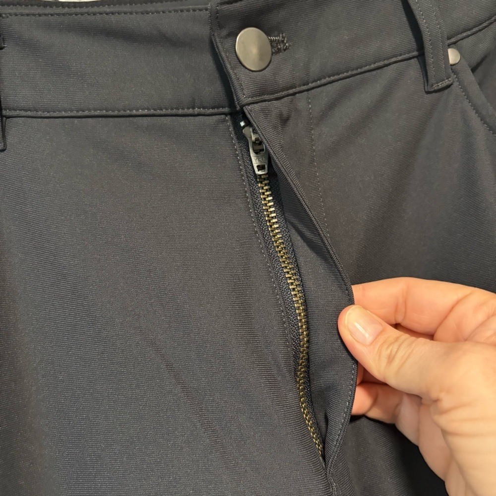 Lululemon Men's ABC Pant Classic 32" in Obsidian Dark Gray Size 36 - Picture 8 of 12